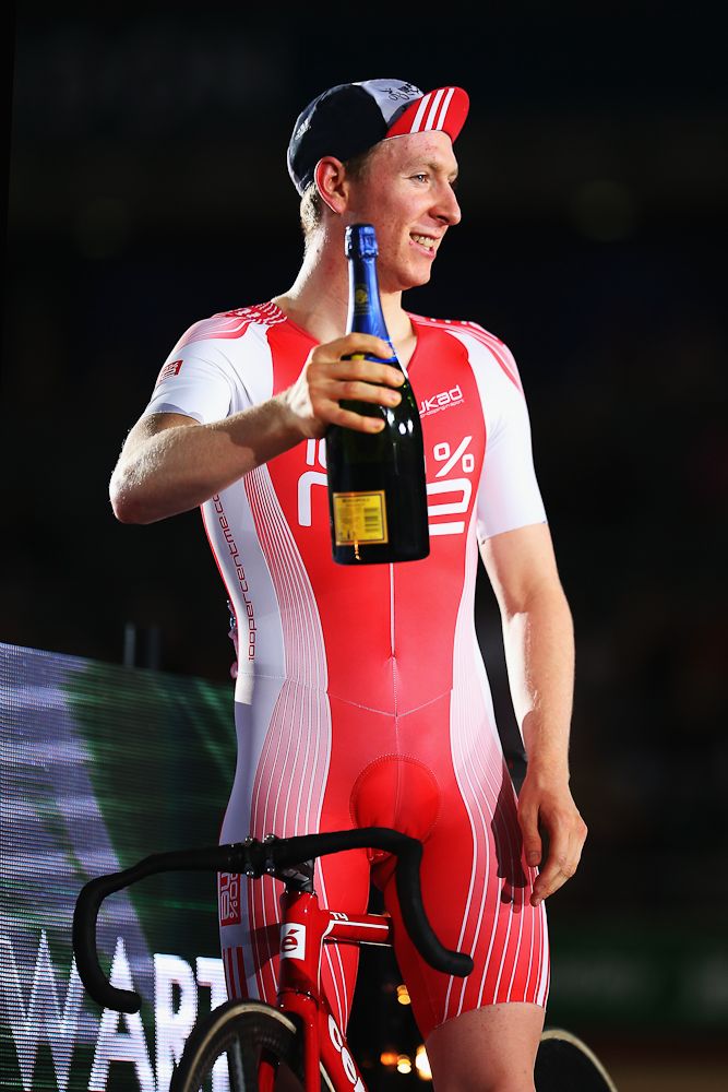 Mark Stewart won the Long Lap round of the 1878 Cup during day one of the London Six Day Race at the Lee Valley Velopark