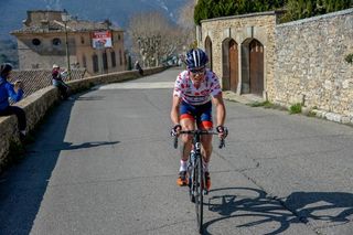 Mountains leader Sylvain Chavanel (IAM Cycling) alone in the lead