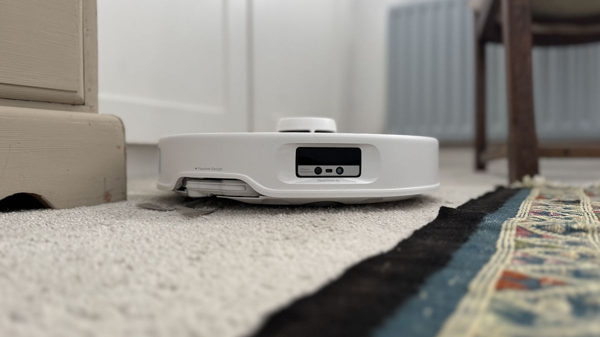 Roborock Qrevo Curv review: the crème de la crème of robot vacuums