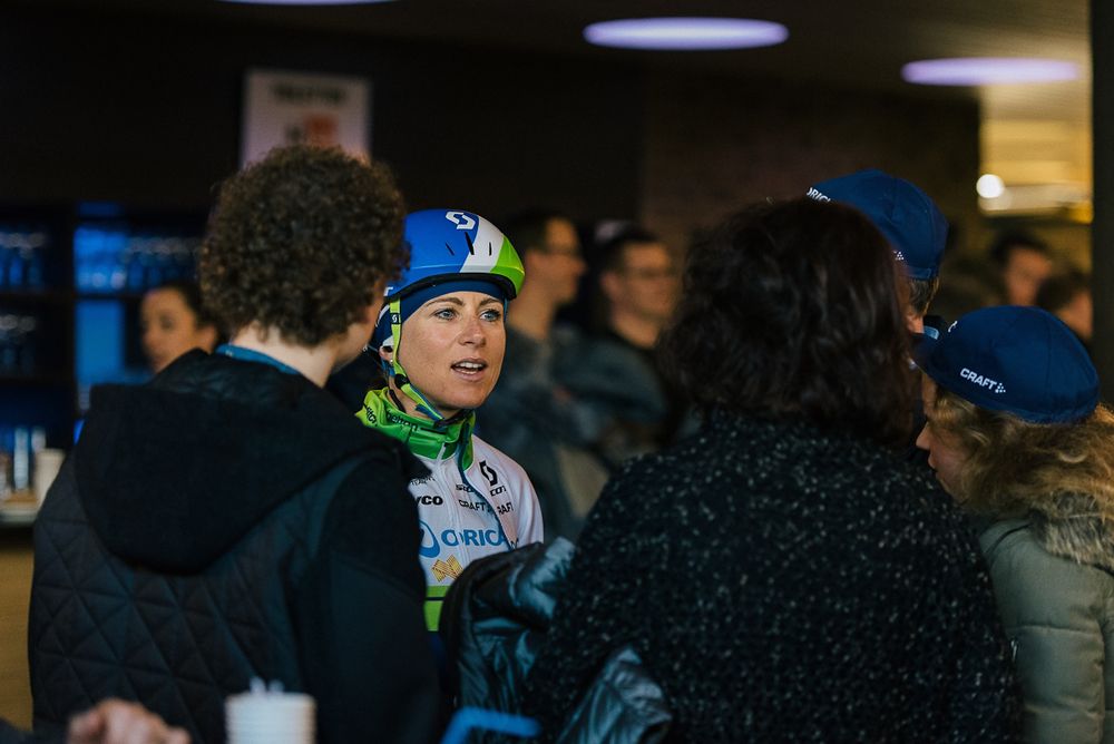 Annemiek van Vleuten chats with fans in the Tamboer before sign in at Ronde van Drenthe