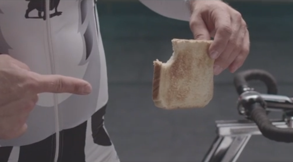 Olympic cyclist versus toaster can Förstemann toast a slice of bread