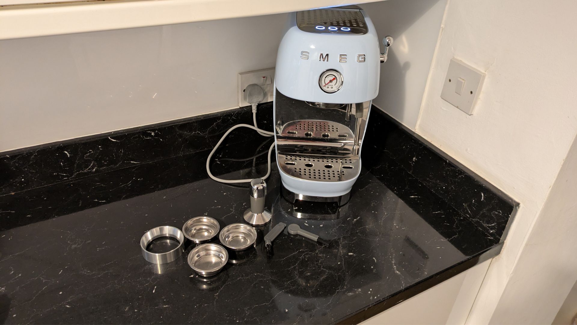 Smeg Espresso &amp;amp; Cold Brew Machine ECF03