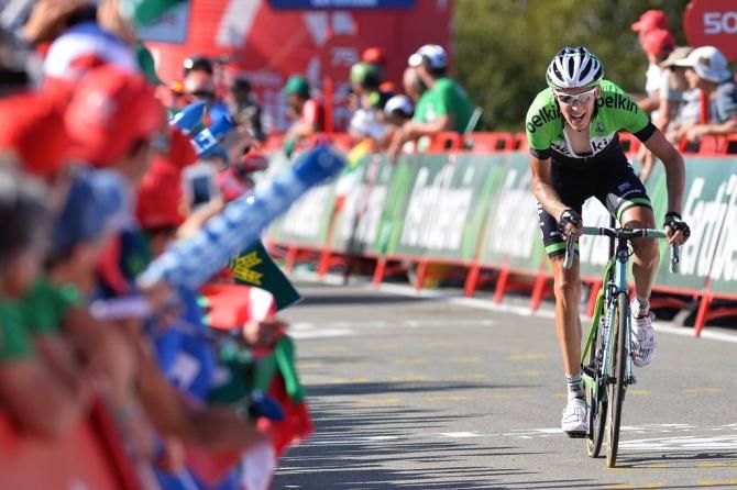 Robert Gesink (Belkin) sprints to the line