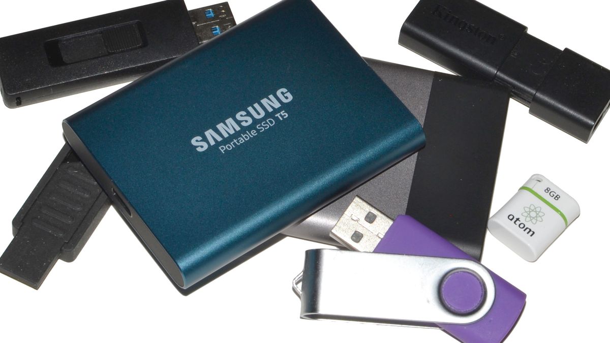 a-brief-history-of-portable-storage-portable-storage-memory-storage