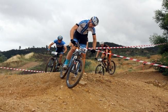 Paul van der Ploeg on his way to victory