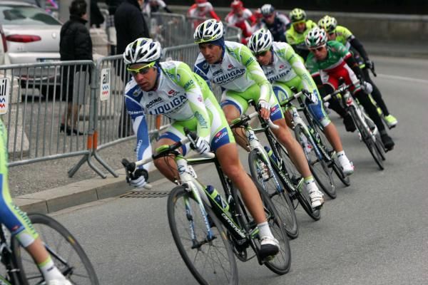 Liquigas-Cannondale lead the peloton