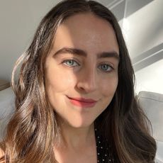 An image of Who What Wear SEO Writer Ava Gilchrist reviewing the Westman Atelier Sun Drops.