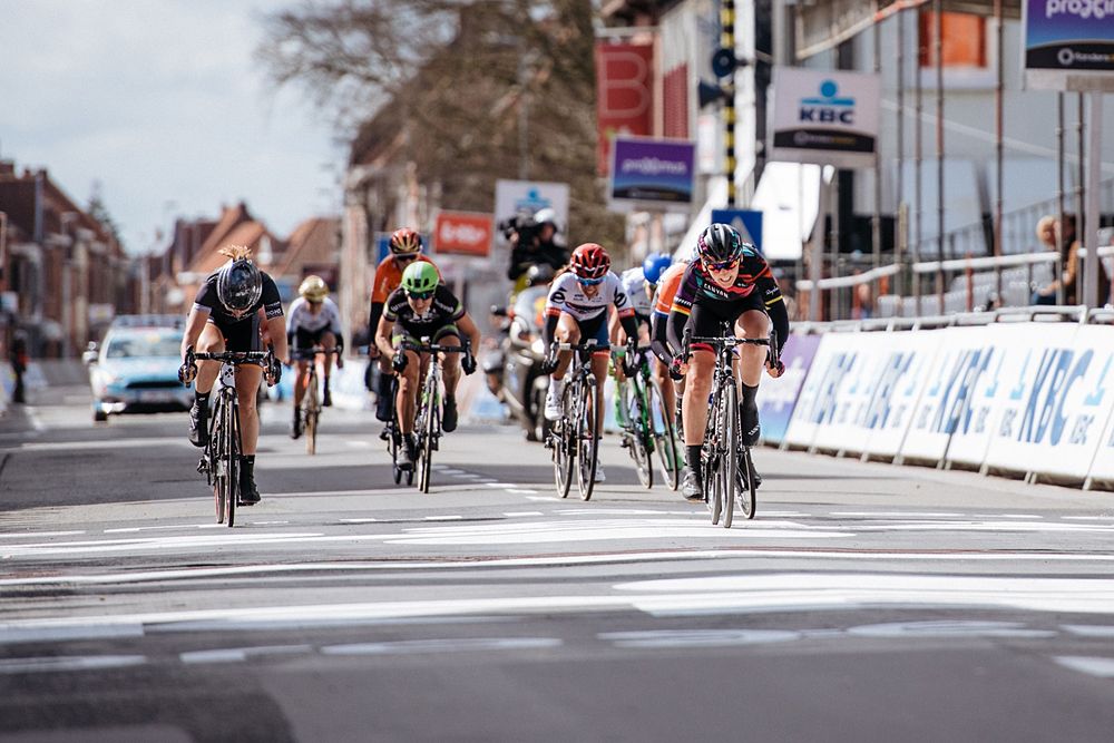 Chantal Blaak wins in Wevelgem after a brave solo move - Women's Gent Wevelgem 2016
