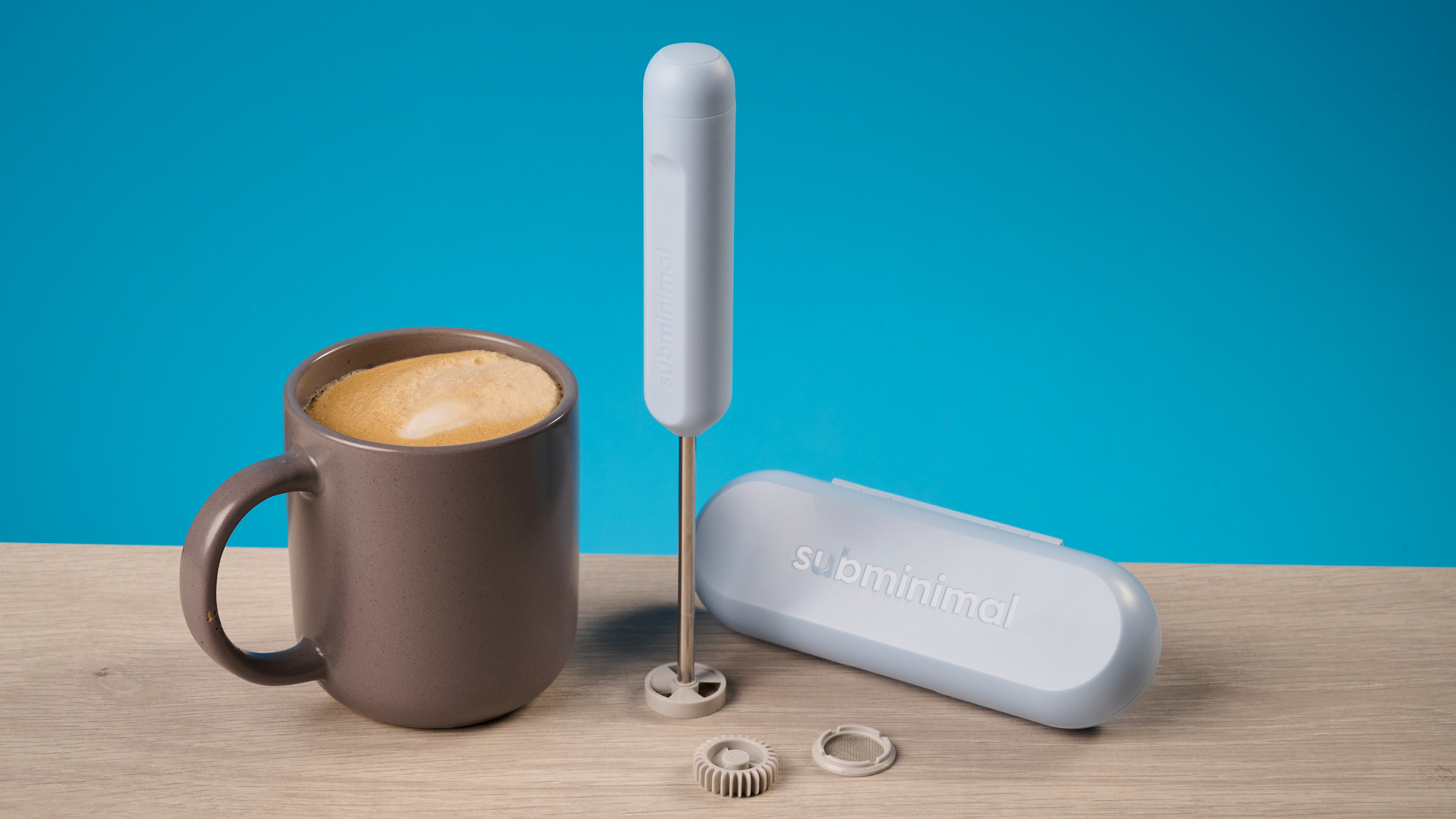 the subminimal nanofoamer go in sky blue photographed against the blue tom's guide background