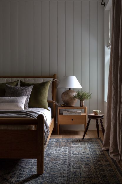Bedroom wall panel ideas- 7 ways to an architectural room | Livingetc