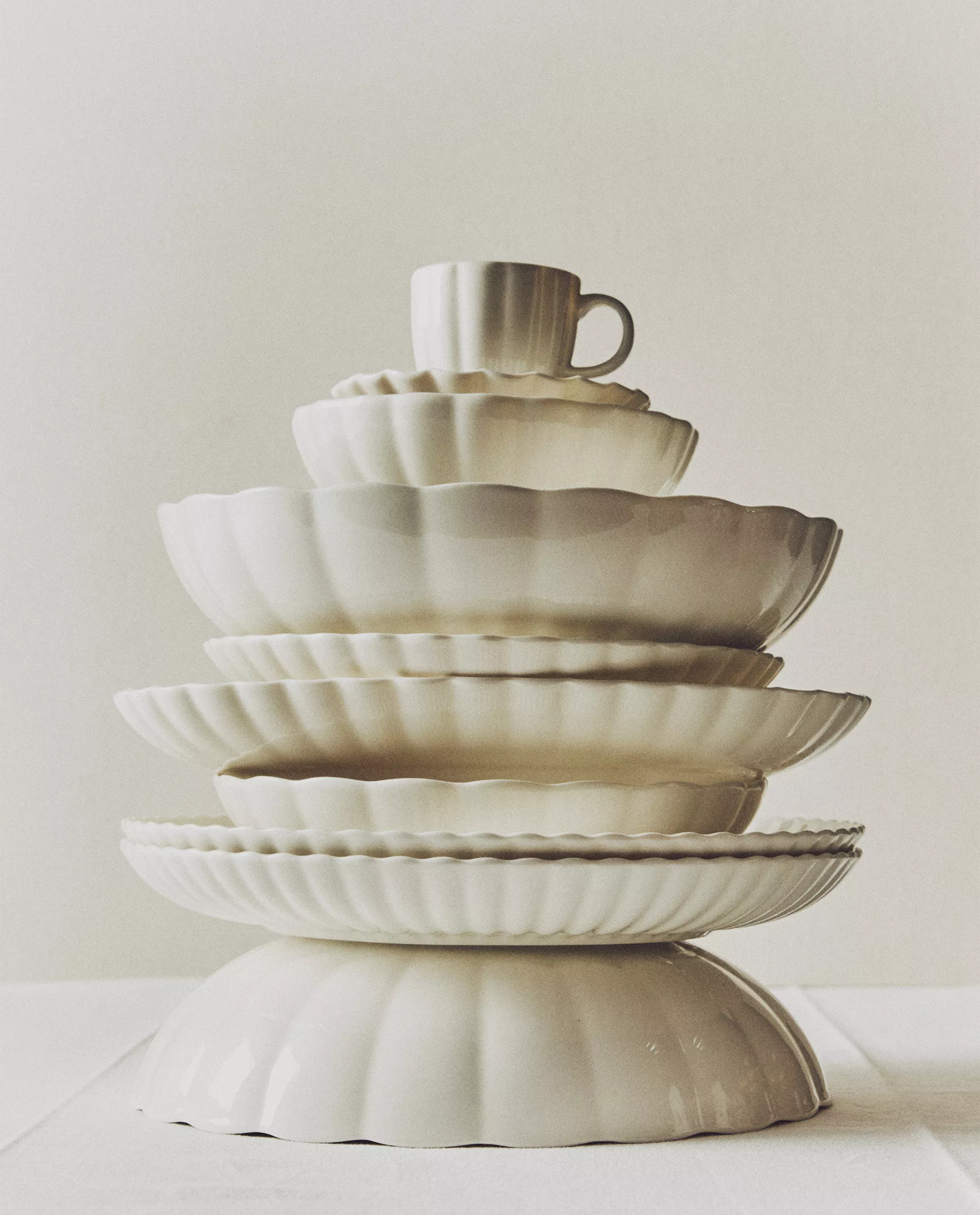 zarahome, Wavy Porcelain Tableware