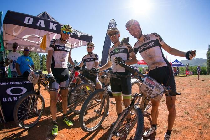 A team of outcasts are held back at waterpoint 2 during stage 5