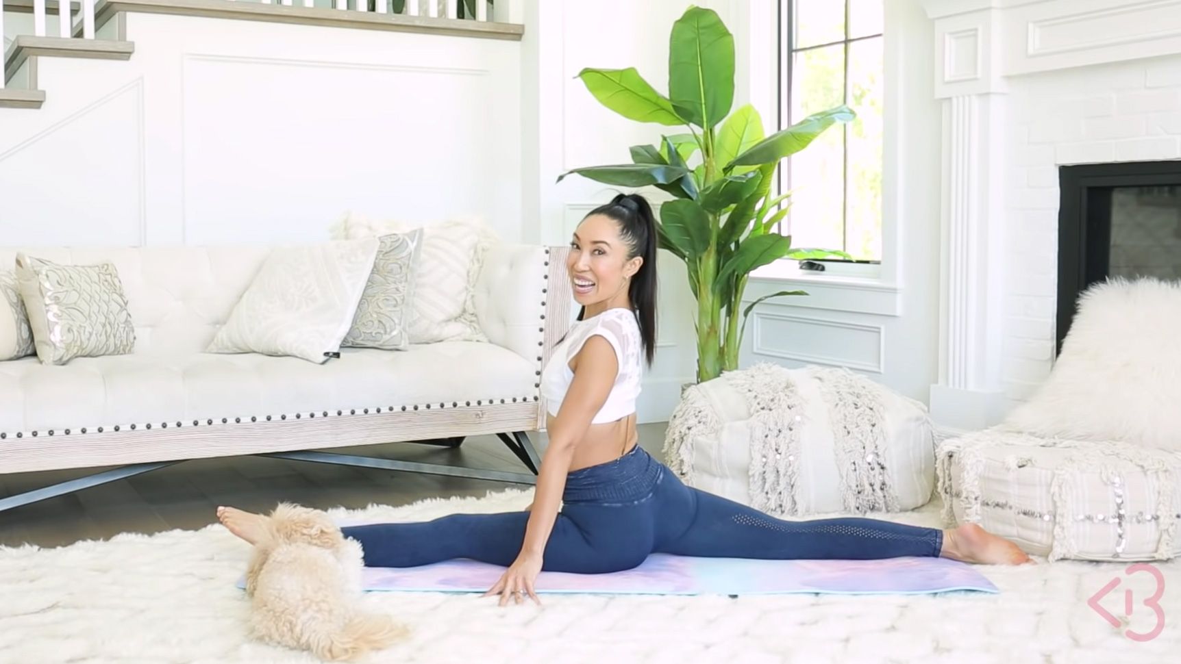 Front Split Stretch Example Struggling to master a front split? This 30-min stretch routine is ...