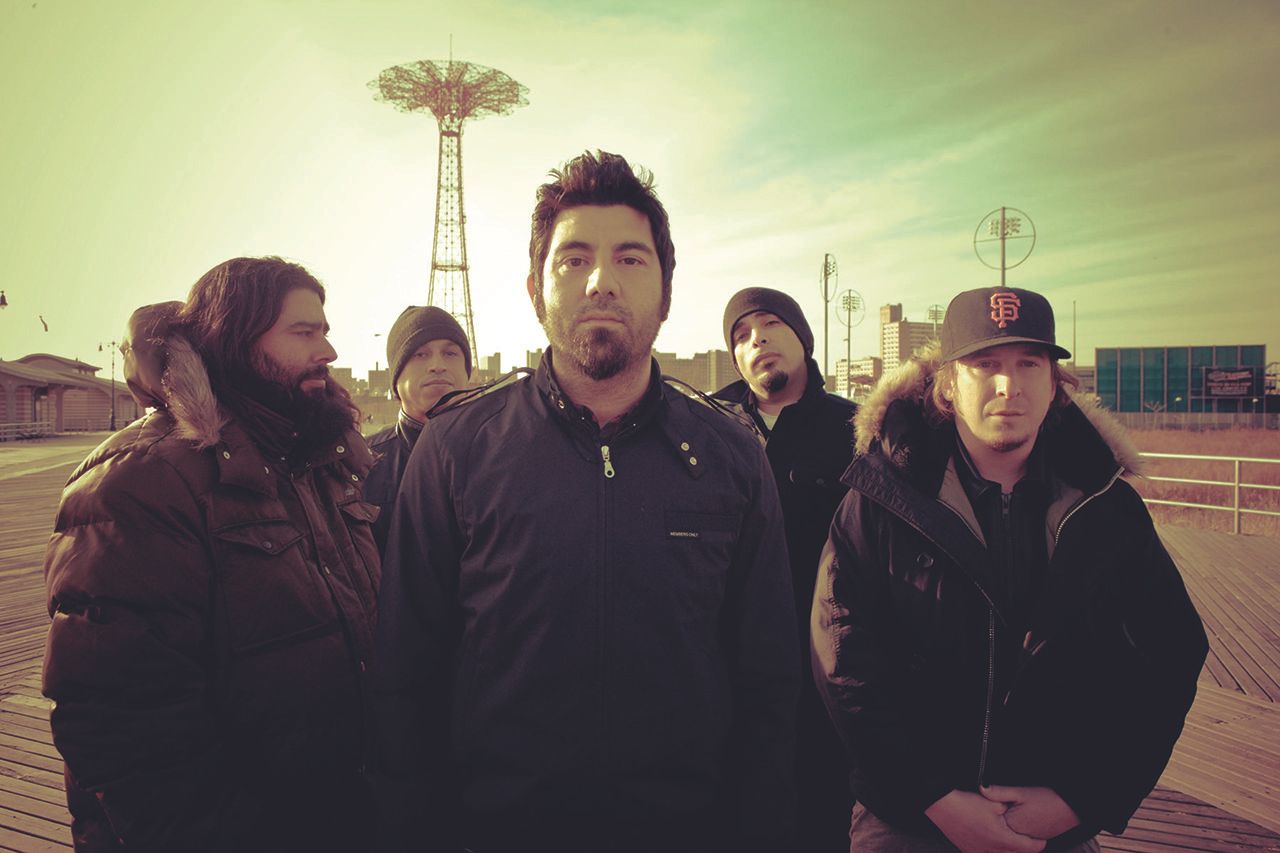 The 2010 Diamond Eyes line-up, featuring bassist Sergio Vega (second from left) and keyboard player Frank Delgado (second from right).