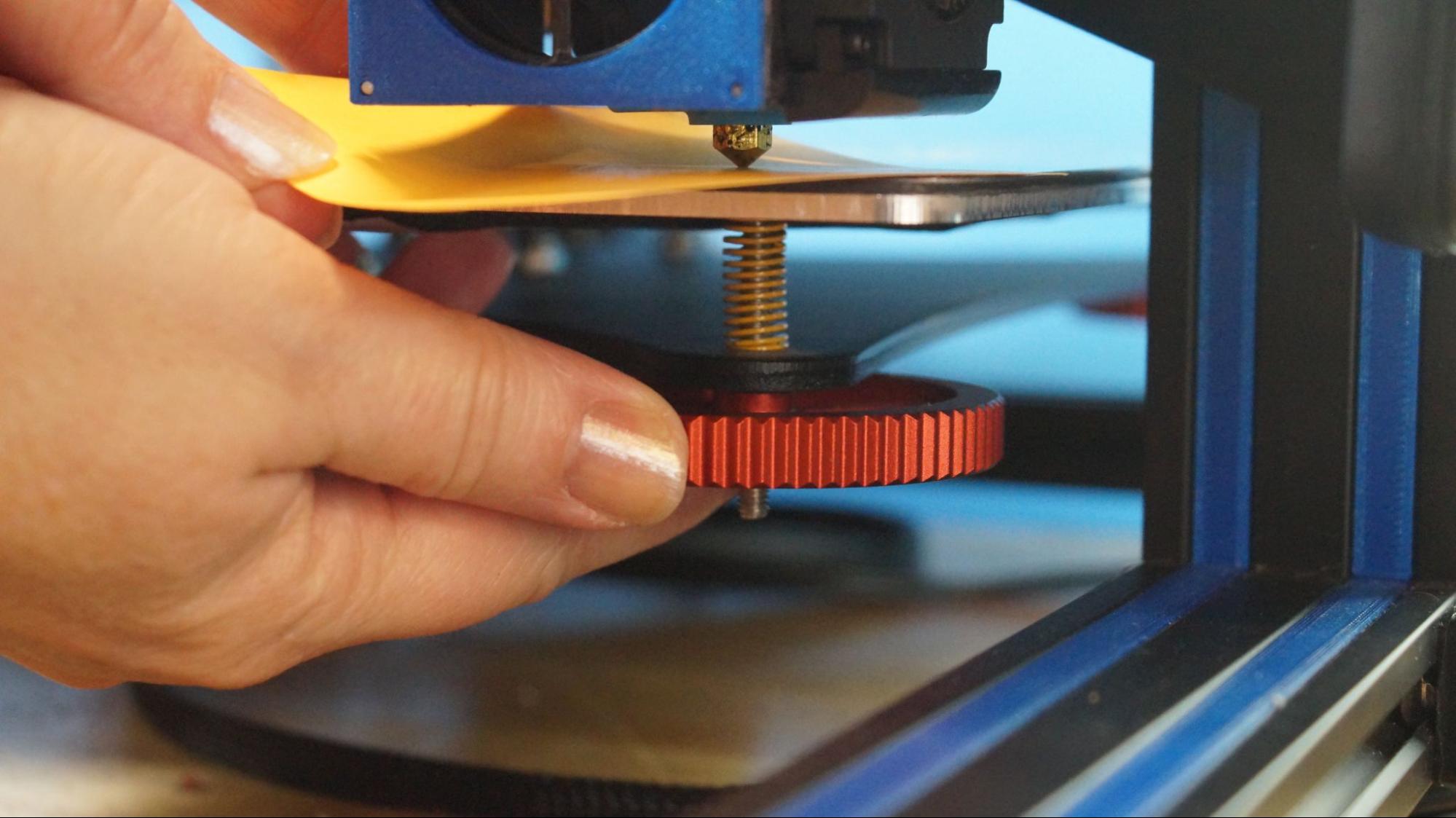 Mettre à niveau manuellement un lit d'imprimante 3D