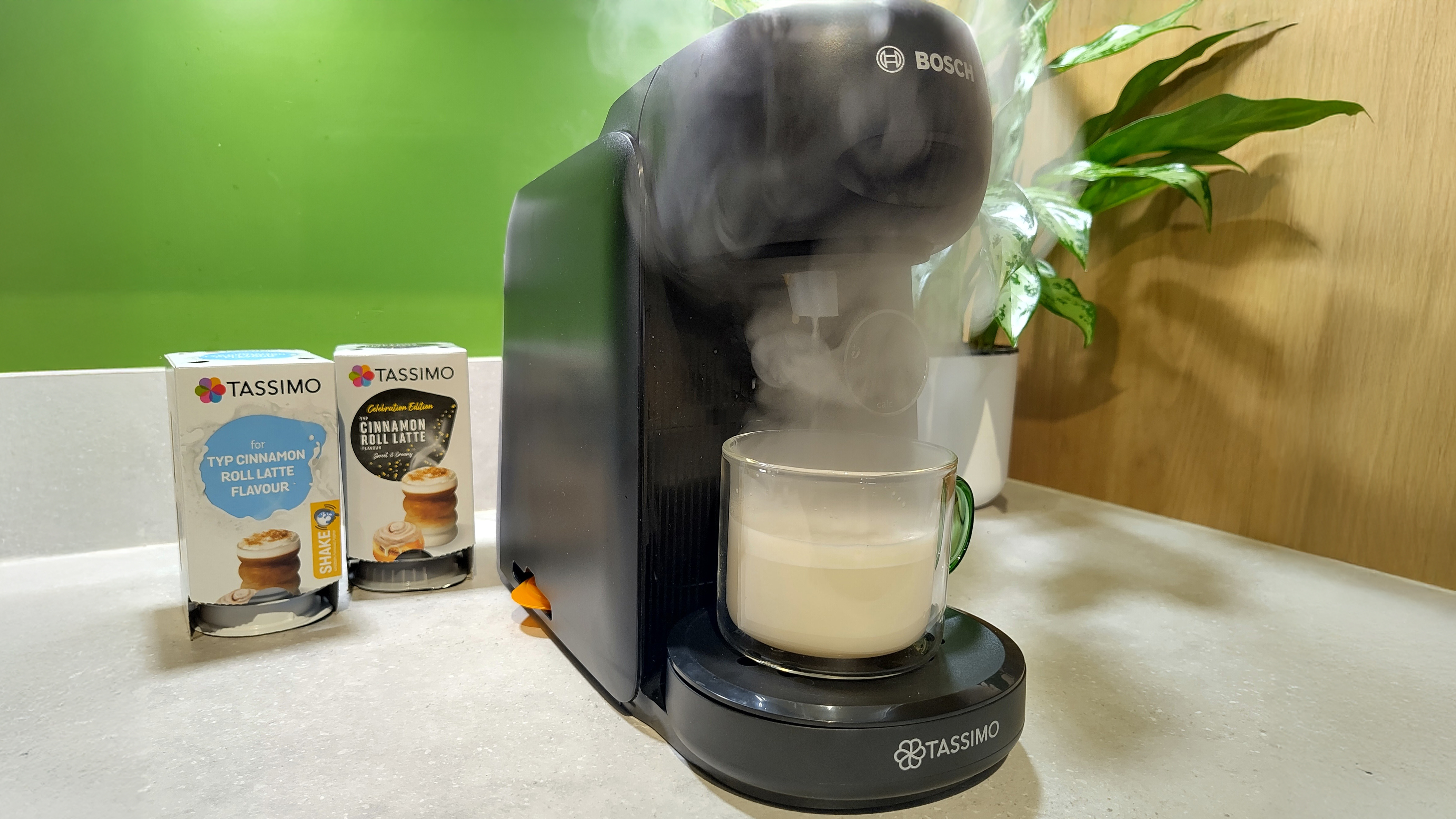 Bosch Tassimo Finesse Friendly coffee maker with steam after dispensing milk