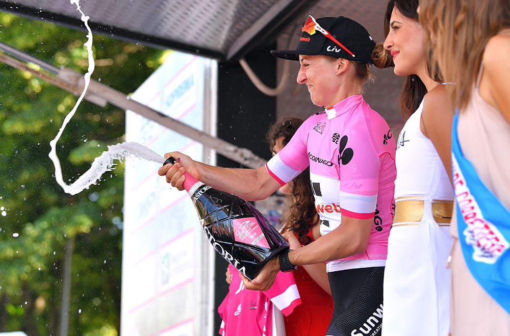 Leah Kirchmann (Sunweb) leads the Giro Rosa