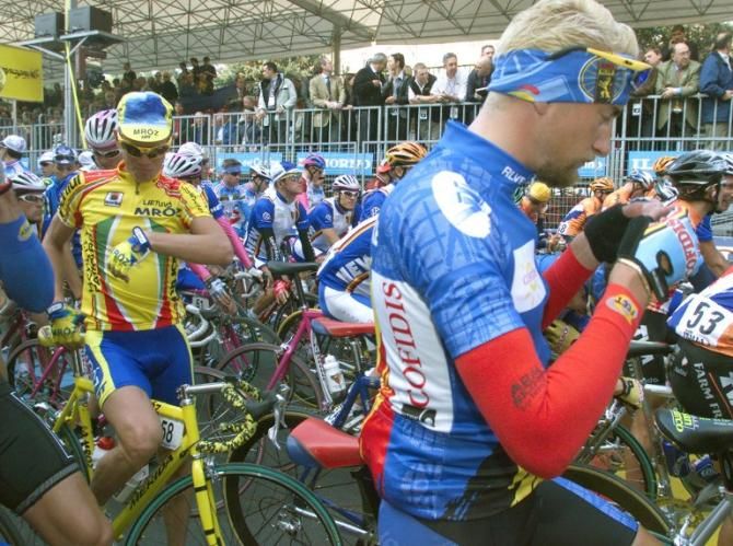 1999 Worlds: Frank Vandenbroucke (Belgium) on the start line in Verona