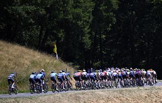 Tour de France stage 6 LIVE: The riders make their way towards the double-header of Col d'Aspin and Col du Tourmalet