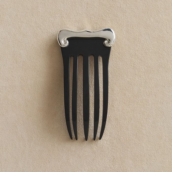 Sophie Buhai, Verona Comb