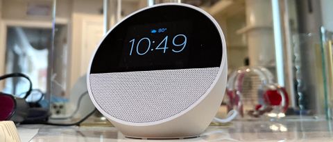 Echo Spot shows time and date