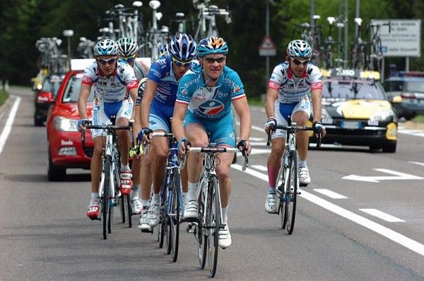Thomas Voeckler (Bbox Bouygues Telecom) takes his turn leading the seven-man break off the front for most of stage five.