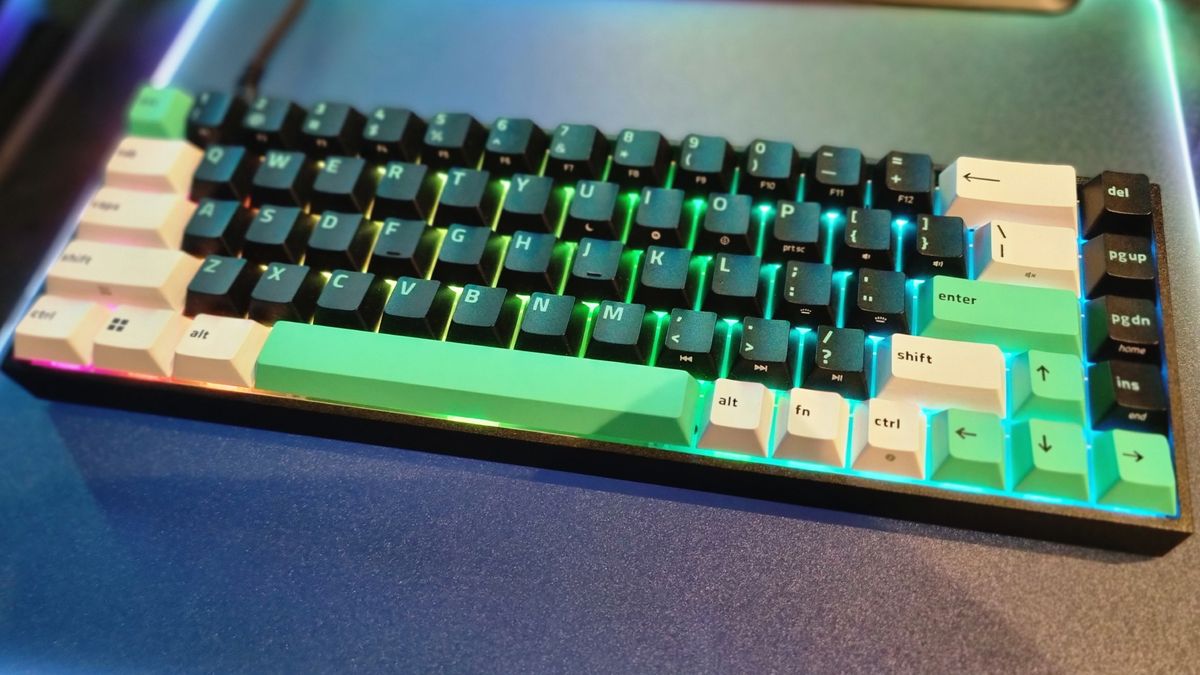 The Razer Reclusa X Mini 65% gaming keyboard at Gamescom 2026