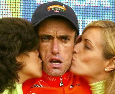 Don't look so happy... Roberto Laiseka (Euskatel) doesn't appreciate the benefits of receiving two kisses at once