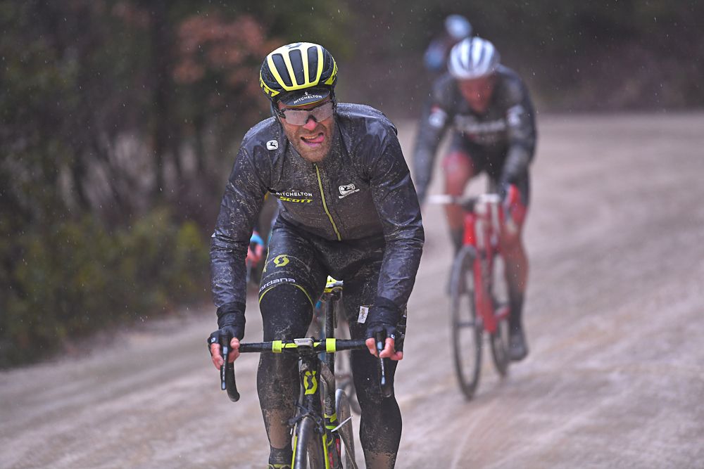 Svein Tuft (Mitchelton-Scott) shows the pain that Strade Bianche delivers