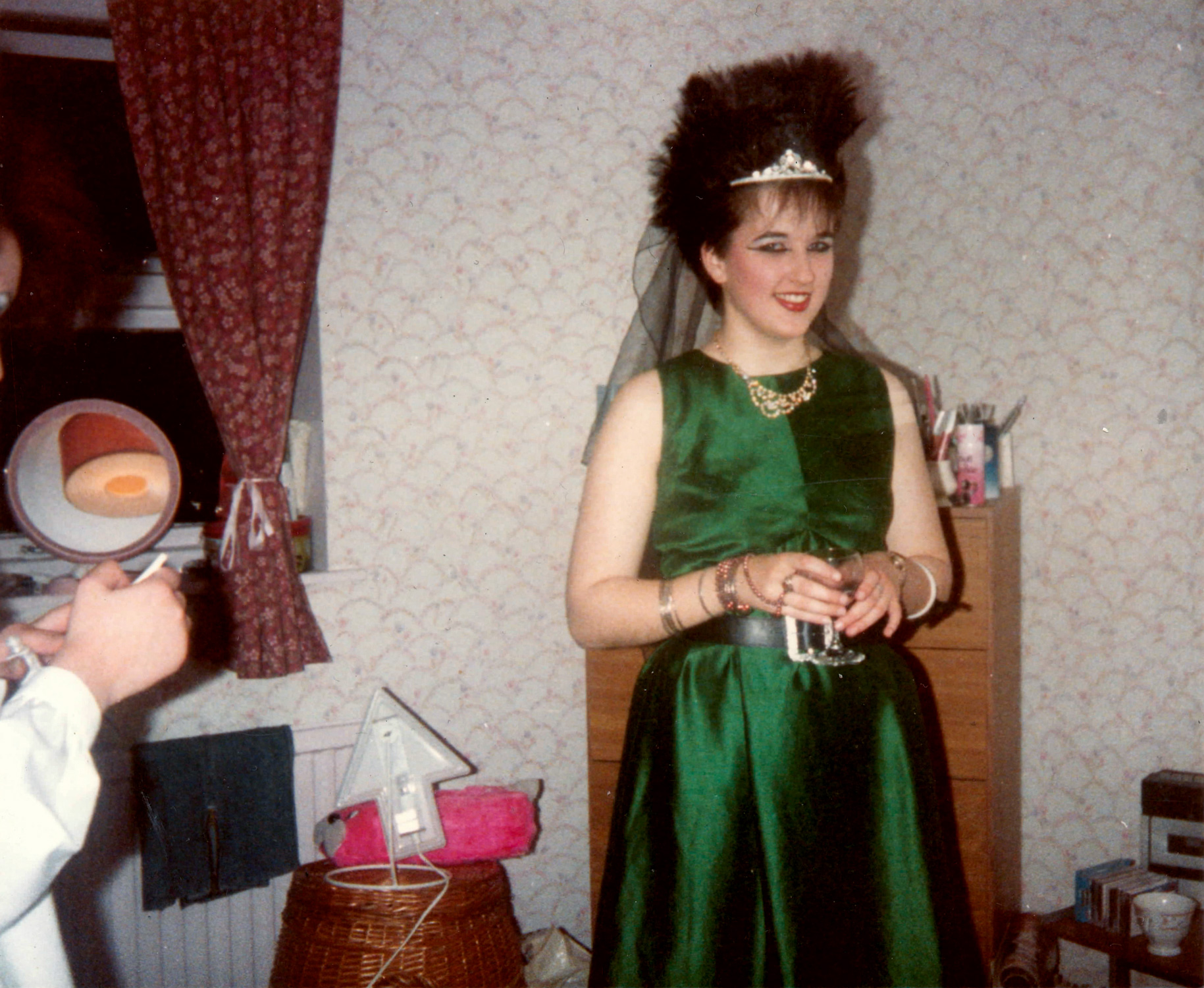 photos of women in the eighties