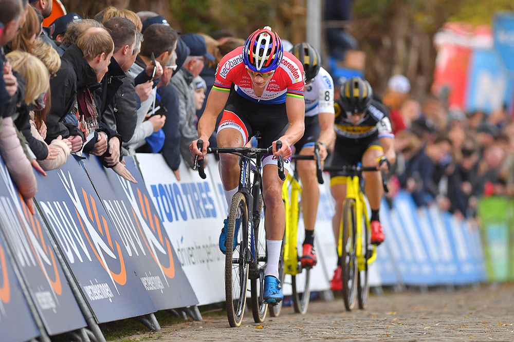 Mathieu van der Poel in the lead at Koppenbergcross