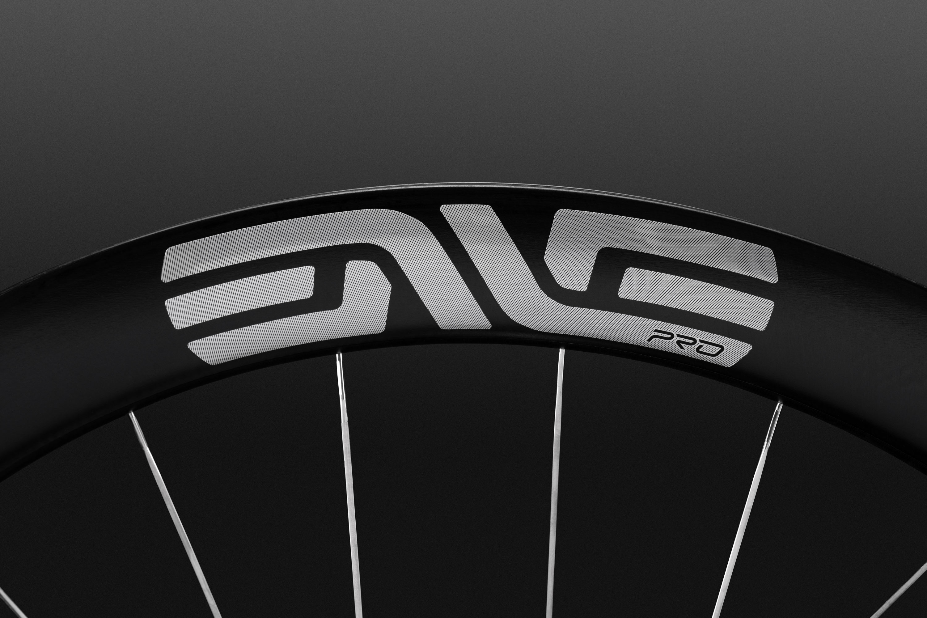 An ENVE SES 4.5 Pro wheel