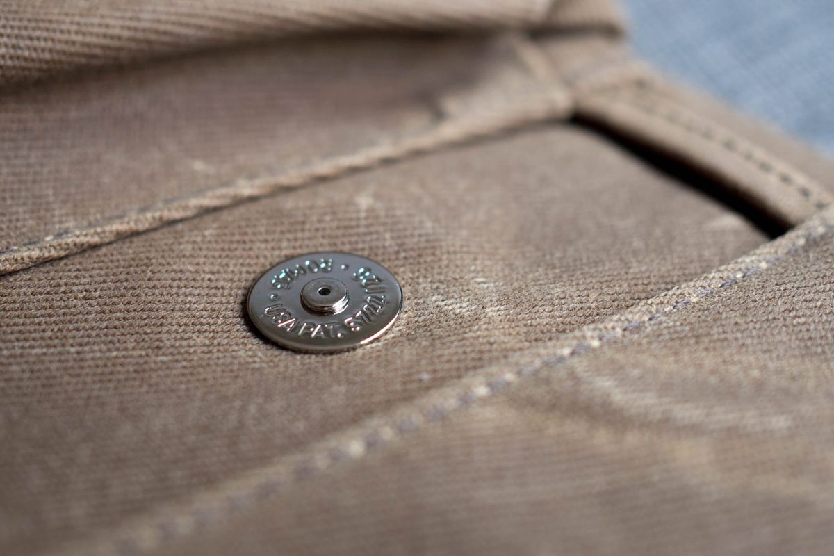 Look good while carrying the Surface 3 with the Waterfield Outback Solo ...