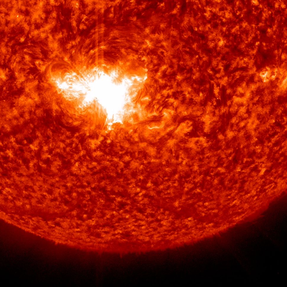 Solar Flare Photos: Sun Storms Erupt From Sunspot AR1515 ...