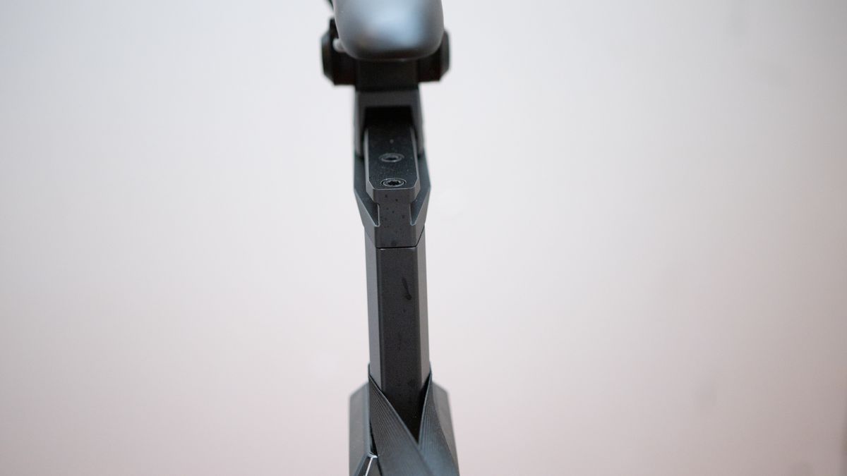 Garmin Tacx Neo Bike Plus seat post