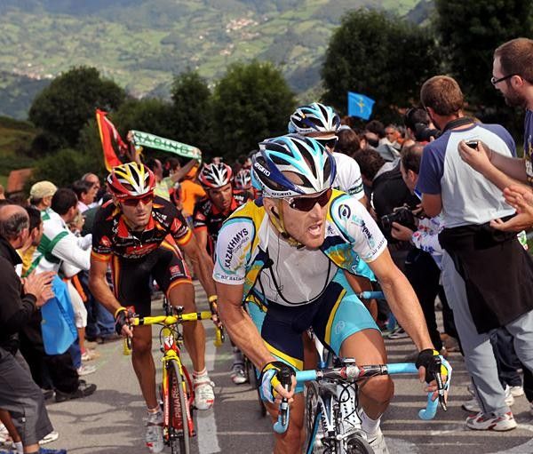 Leipheimer fought hard at the Angliru. Stronger rider on the team make him stronger as well, says Leipheimer.