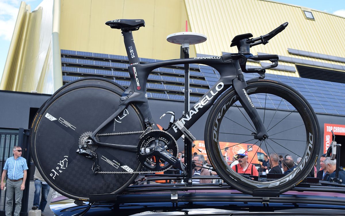 A look at Wout Poels' spare Pinarello Bolide TT bike