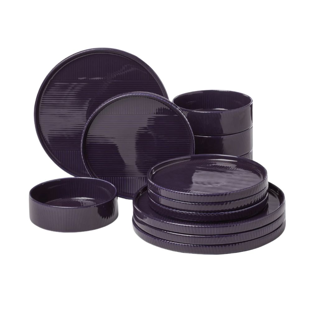 Dark purple dinnerware set
