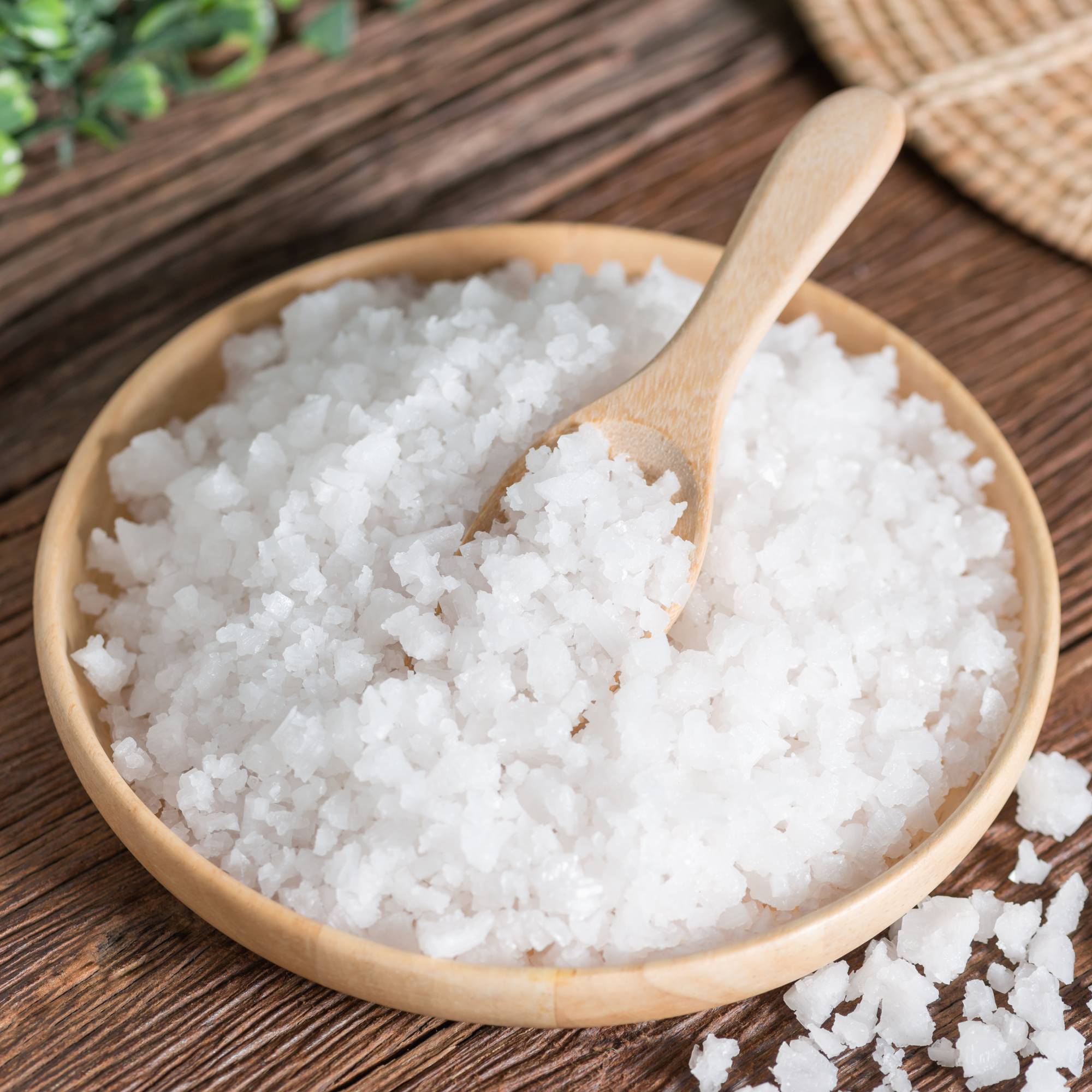 Epsom salt in wooden bowl