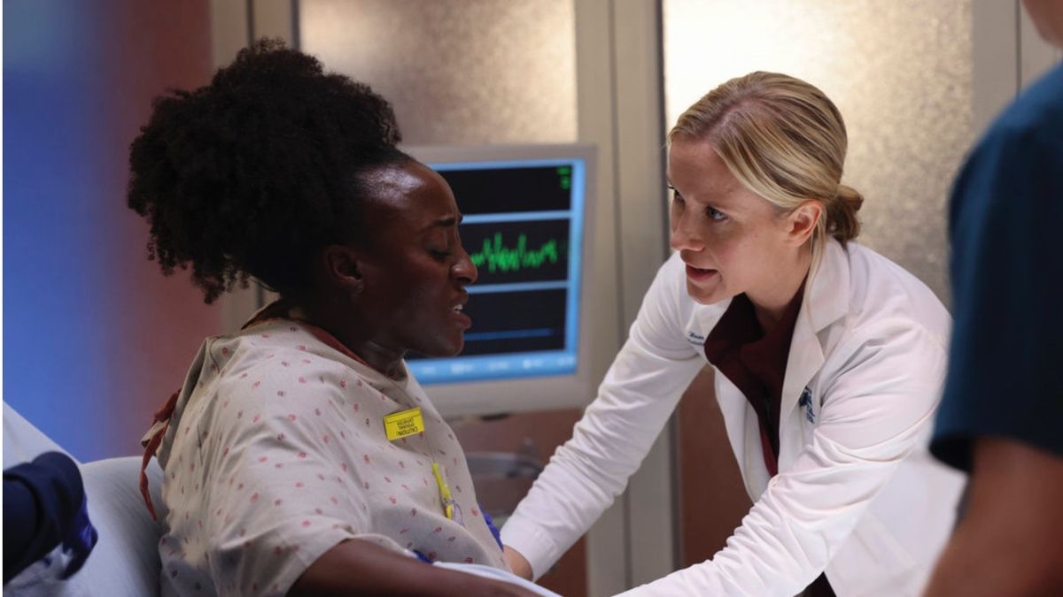 Hannah and Elise in Chicago Med Season 10x03