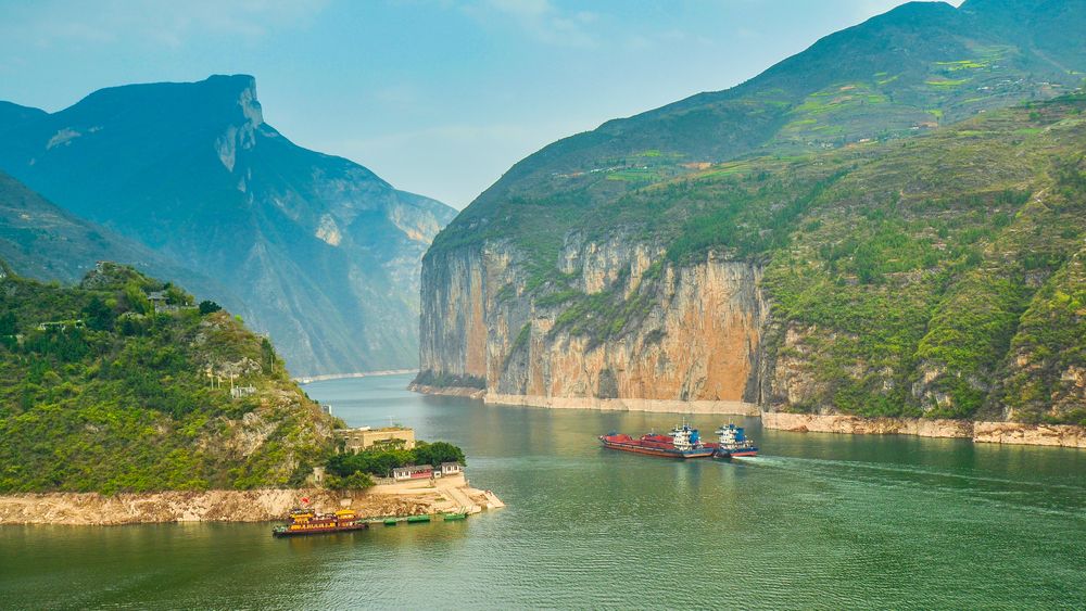 Yangtze River: Longest River in Asia