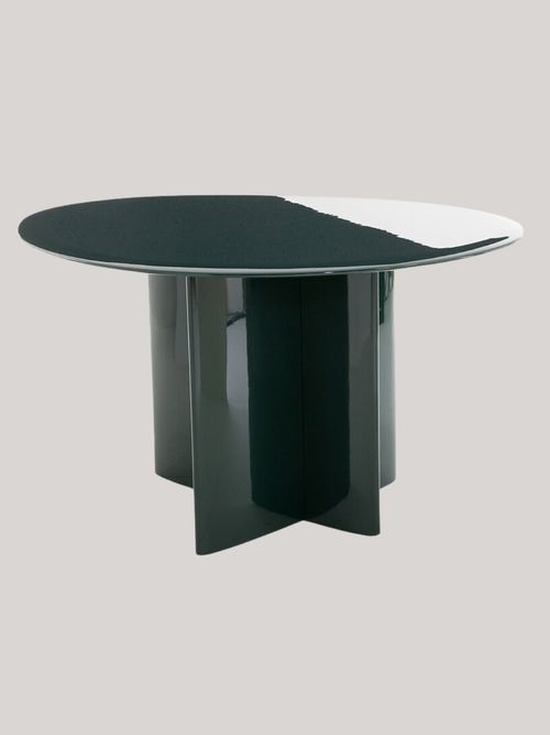 Laki Lacquered Dining Table