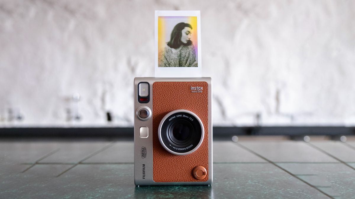 Instax Vs Polaroid Which Instant Camera Is Right For You Digital Camera World