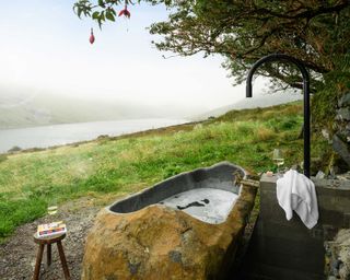 outdoor bath at Limehouse Cottage from Unique Homestays