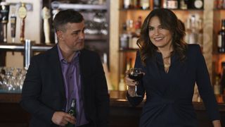 Hamish Allan-Headley as Steve Mancuso and Mariska Hargitay as Captain Olivia Benson at a restaurant in Law & Order: SVU season 25 episode 1