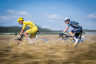 Pogačar and Vingegaard on stage 9