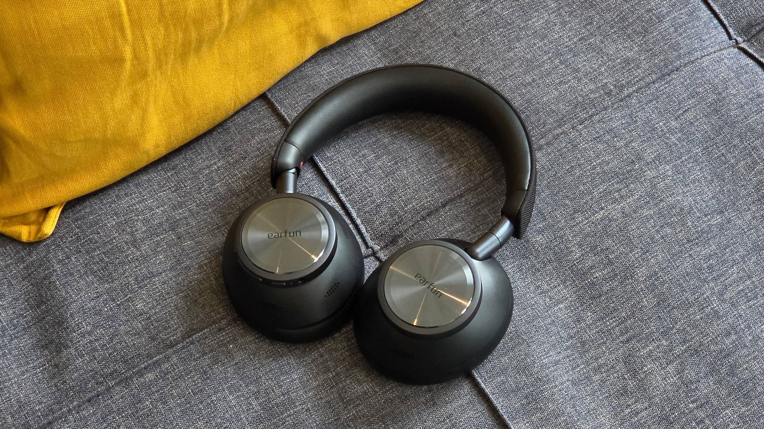 The Earfun Wave Pro X
