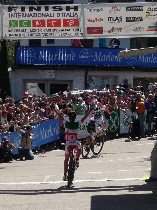 Eva Lechner wins the Marlene Sunshine Race.