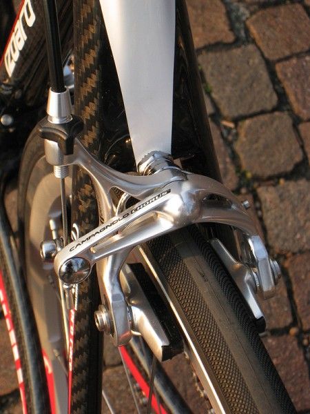 &hellip;and a single-pivot rear for lighter weight and better overall modulation.
