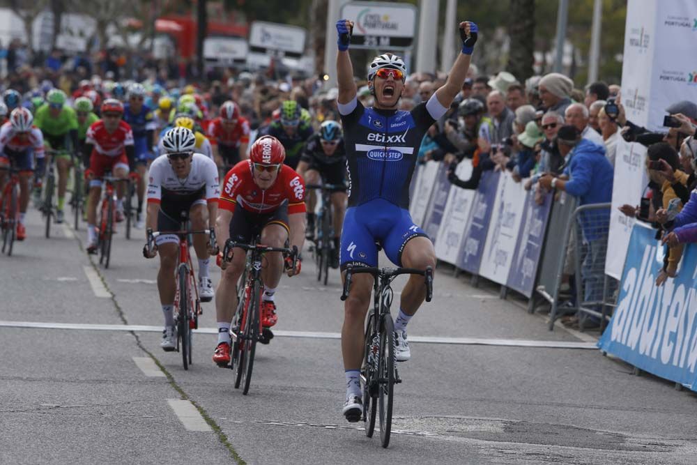 Marcel Kittel (Etixx-QuickStep) won it by a bike length